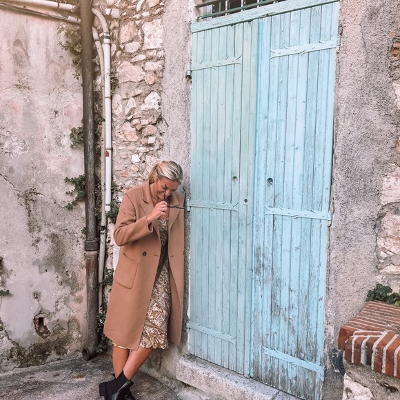 Meet your Posher, Coryn - Picture 5 of 5